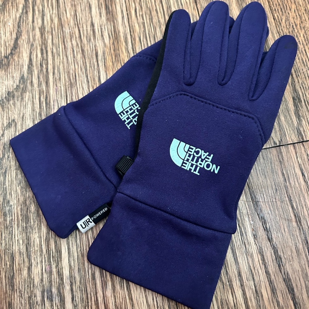 The North face gloves | Purple North face gloves | Winter gloves | North face